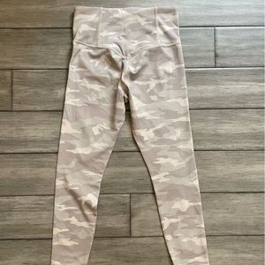 Athleta Elation Camo 7/8 Tight leggings, size small